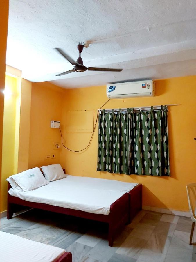 Raamlaxmi Guest House Chennai Bagian luar foto